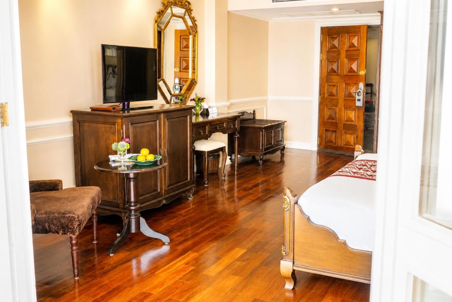 Colonial Deluxe Room with Balcony